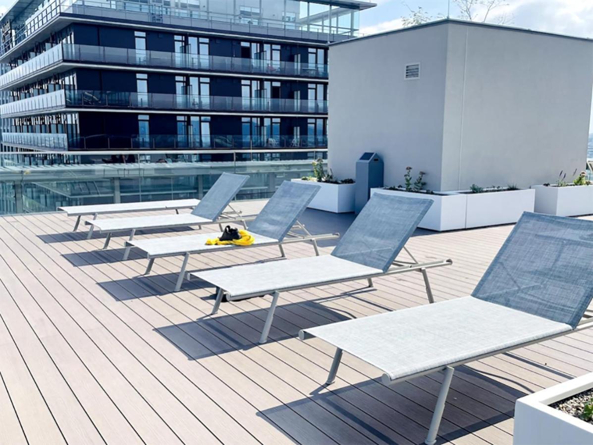Sunrise Above Sky With Rooftop Pool 비엔나 외부 사진